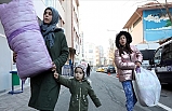 Türkiye Seferber Oldu! Deprem Bölgesine Yardım Malzemeleri Gönderildi