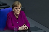 Merkel'in E-Postaları Bir Rus Tarafından Hacklendi