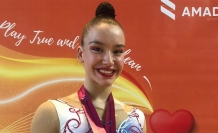 Milli cimnastikci Ayşe Begüm Onbaşı dünya ikincisi oldu