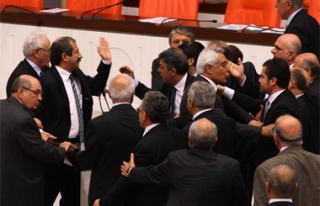 Meclis'te Fethullah Gülen kavgası!
