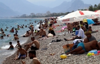 Türkiye için 45 milyon rekor turist beklentisi