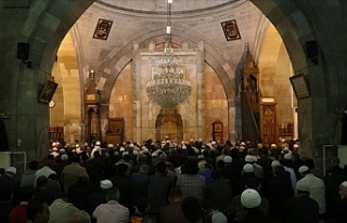Camilerde Mehmetçik İçin Zafer Duası
