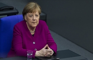 Merkel'in E-Postaları Bir Rus Tarafından Hacklendi