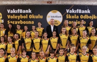 VakıfBank Spor Kulübü'nden Saraybosna Voleybol...