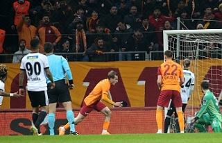 Galatasaray, Beşiktaş'ı Devirdi: 2-1