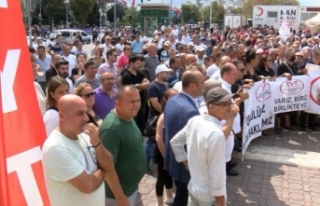 EYT'liler Kadıköy'den seslendi: 'Seçim...