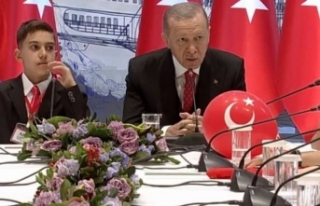 Erdoğan 23 Nisan'ı umursamadı: Konuşan çocuğu...