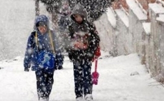 Birçok ilde kar nedeniyle okullar tatil edildi