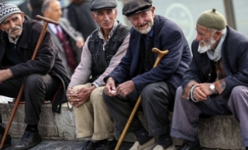 Nüfusun yapısı değişti: Türkiye yaşlanıyor