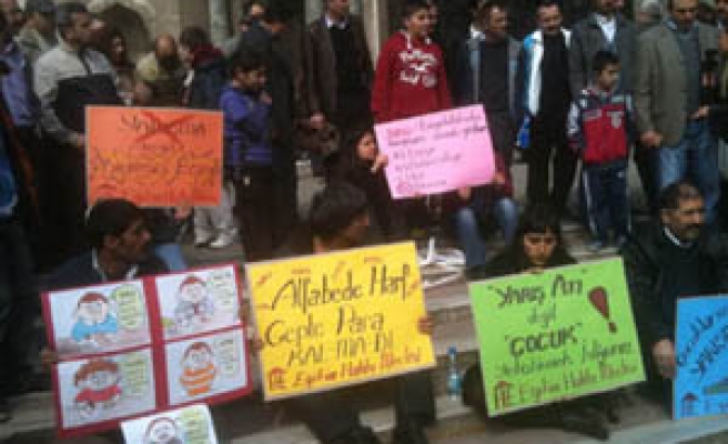 Eğitim Hakkı Meclisi'nden YGS protestosu 