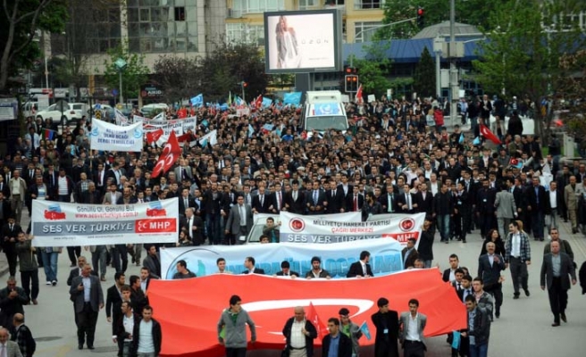 'Bozkurtlar burada AKP nerede'