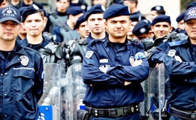 POLİS: 'LİNÇ EDECEKLER,BİZİ ÖLDÜRECEKLER'