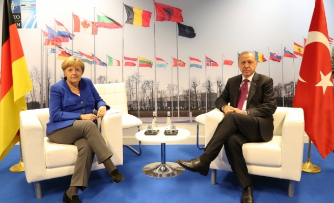 Başkan Erdoğan, Almanya Başbakanı Merkel İle Görüştü