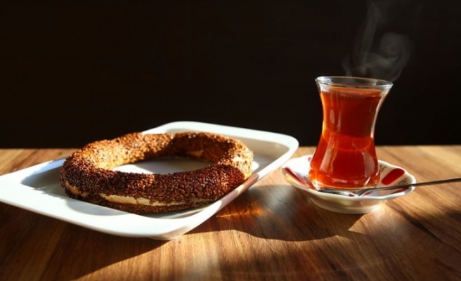 Dünyada Türk Simidi ve İnce Belli Çay Bardağını Bilmeyen Kalmadı