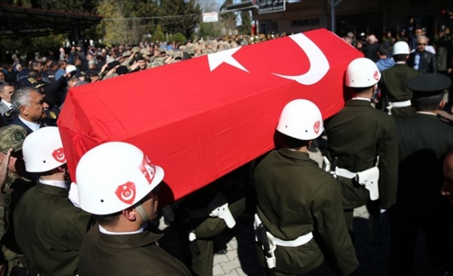 Şehit Uzman Çavuş Samet Özkan'ın Cenazesi Memleketi Adana'da Toprağa Verildi
