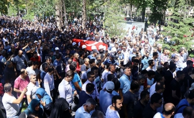 Şehit Polis Memuru Uluçay, Son Yolculuğuna Uğurlandı