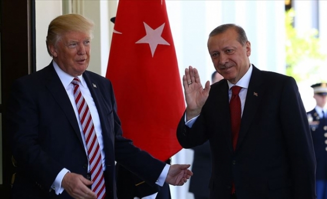 ABD Başkanı Trump, Cumhurbaşkanı Erdoğan'ın 13 Kasım'da ABD'yi Ziyaret Edeceğini Bildirdi
