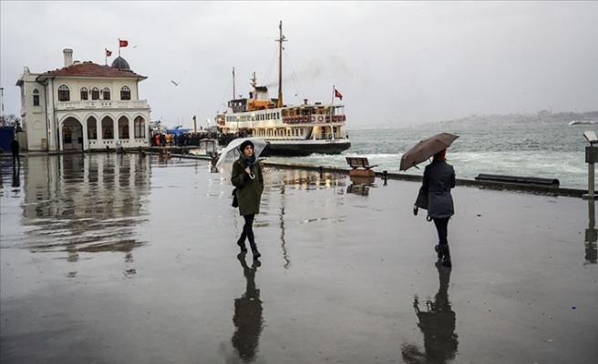 İstanbul Genelinde Etkili Olan Sağanak, Hayatı Olumsuz Etkiliyor