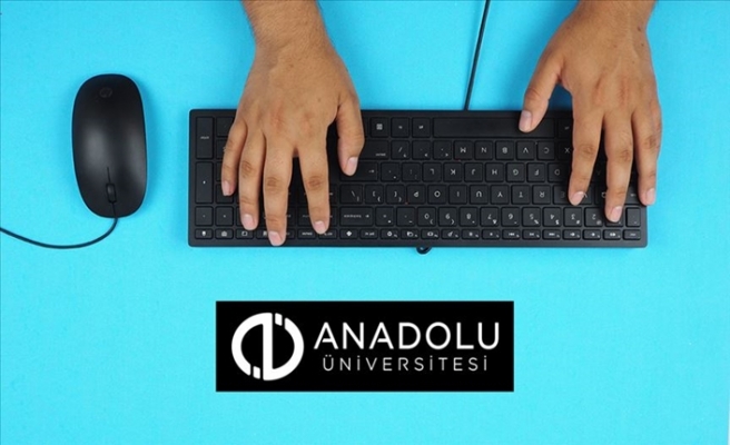 Anadolu Üniversitesi Online Yapacağı AÖF Sınavlarına Hazır