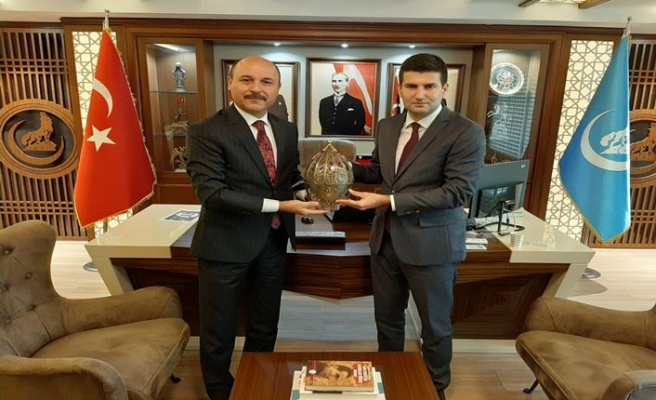 Genel Başkan Talip Geylan Ülkü Ocakları Genel Başkanı Ahmet Yiğit Yıldırım'ı Ziyaret Etti