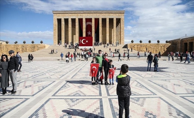 Vatandaşlar Cumhuriyet Bayramı Coşkusunu Anıtkabir'de Yaşadı