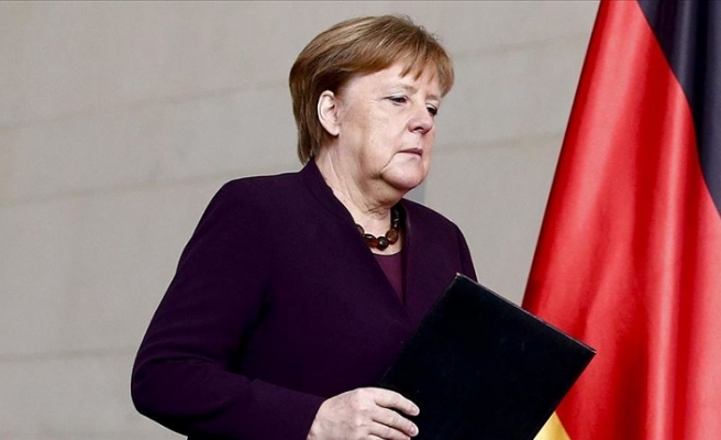 Angela Merkel: Pandemi Gelecek Aylarda ve Yıllarda da Hayatımızı Etkileyecek