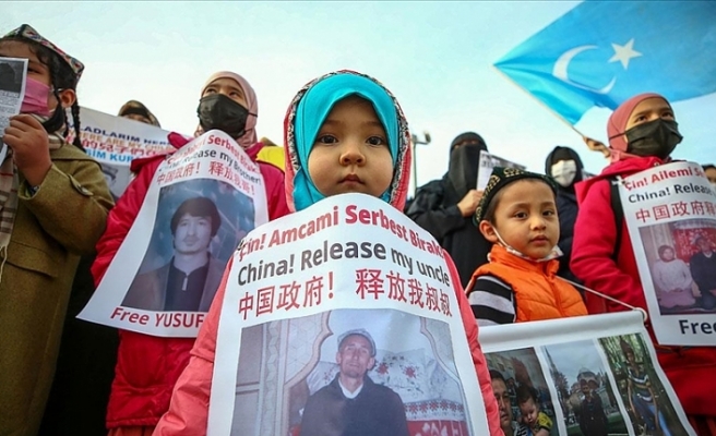 AB'den Çin'e Uygur Yaptırımı