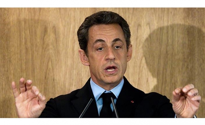 Fransa Eski Cumhurbaşkanı Sarkozy'ye 3 Yıl Hapis Cezası