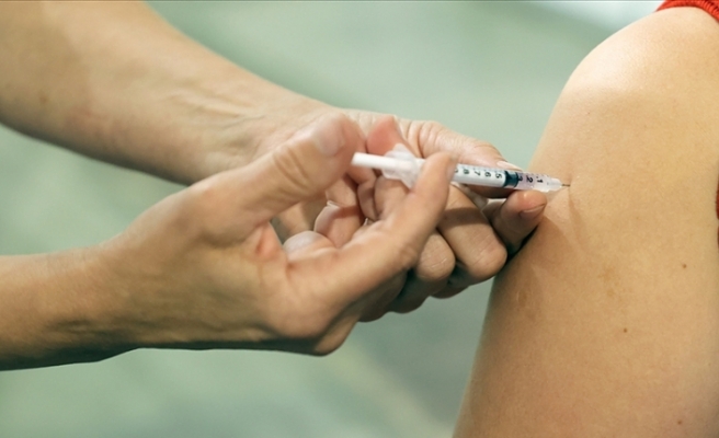 Sağlık Bakanı Koca: "18 Yaş ve Üstü Her 4 Kişiden 3'ü En Az Bir Doz Aşısını Yaptırdı"