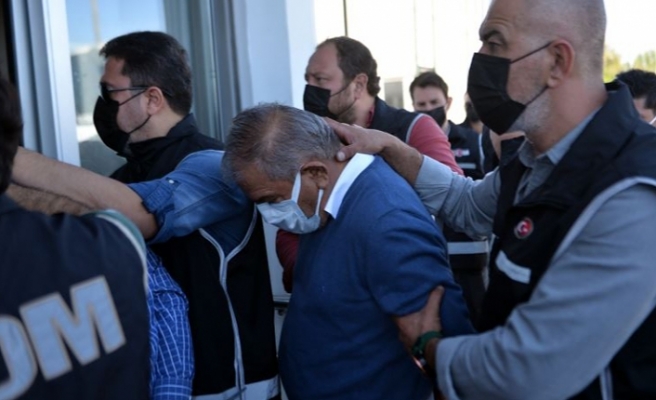 Dev Yolsuzluk Operasyonu: Adana Milli Eğitim Müdürü ve Yardımcıları Dahil 200 Gözaltı