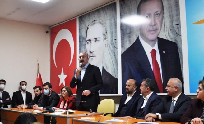 Eski Adalet Bakanı Gül: Bütün sorunları çözdük diyemeyiz
