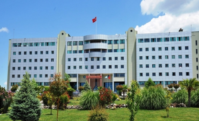 Balıkesir Üniversitesi'nde 'adrese teslim' kadro ilanı