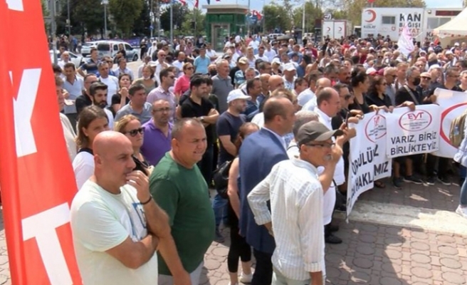 EYT'liler Kadıköy'den seslendi: 'Seçim malzemesi yapılmak istendiğini düşündürüyor'