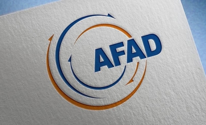 AFAD çalışanından konteyner isteyen kadına taciz iddiası. Mesajları ifşa oldu