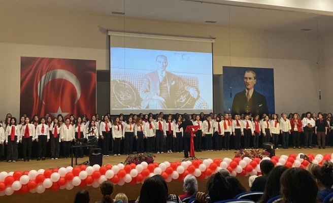 Erenköy Kız Lisesi'nden 100. Yıl Kutlaması