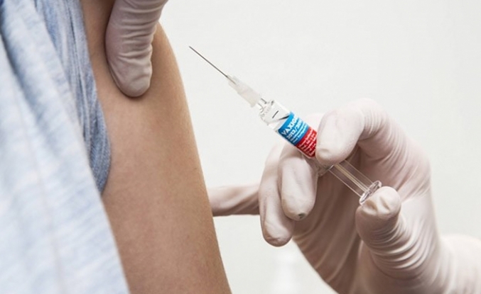65 yaş üstü ve kronik hastalar için girip aşısı açıldı