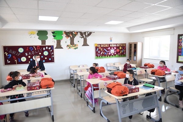 7 Binin Üzerinde Köy Okulu Öğretmeni Mesleki Gelişim Eğitimlerine Katıldı