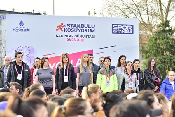 İstanbullu Kadınlar Dünya Kadınlar Günü İçin Koştu