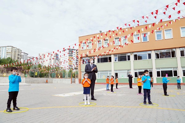 Milli Eğitim Bakanı Ziya Selçuk 'tan Yüz Yüze Eğitimin Başladığı Okullara Ziyaret